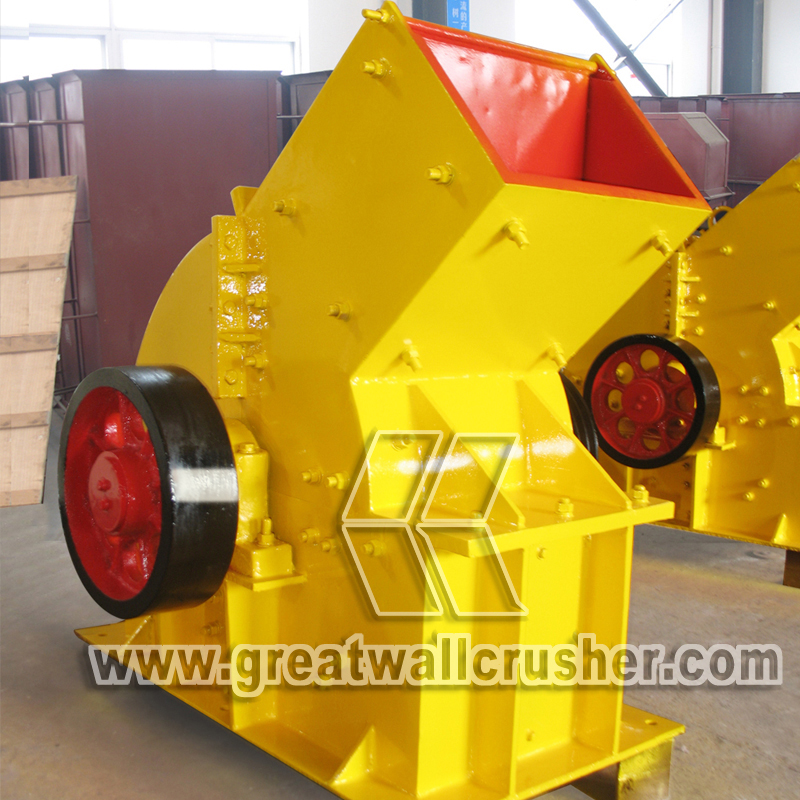 Hammer crusher for iron ore crushing plant