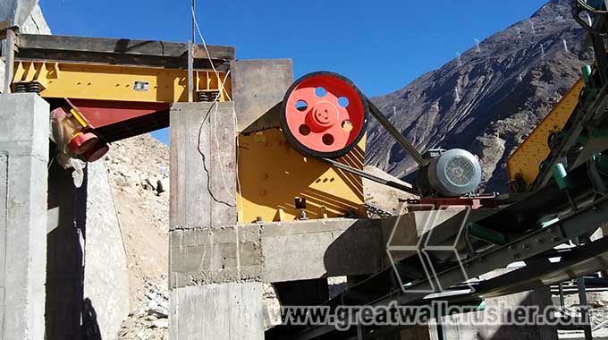 small jaw crusher PEX 250 x 100 for sale in 30 tph crushing plant