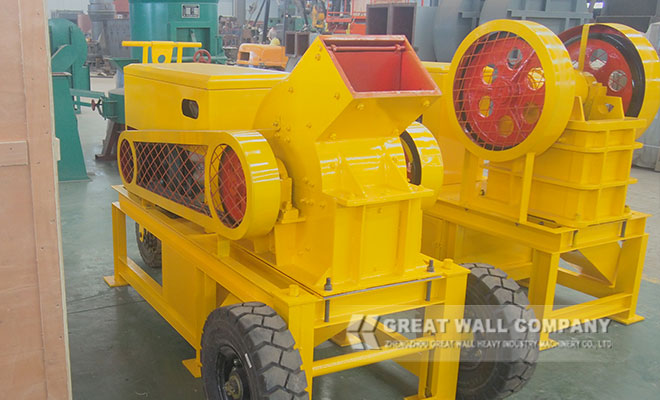 Portable diesel engine jaw crusher and diesel hammer crusher 